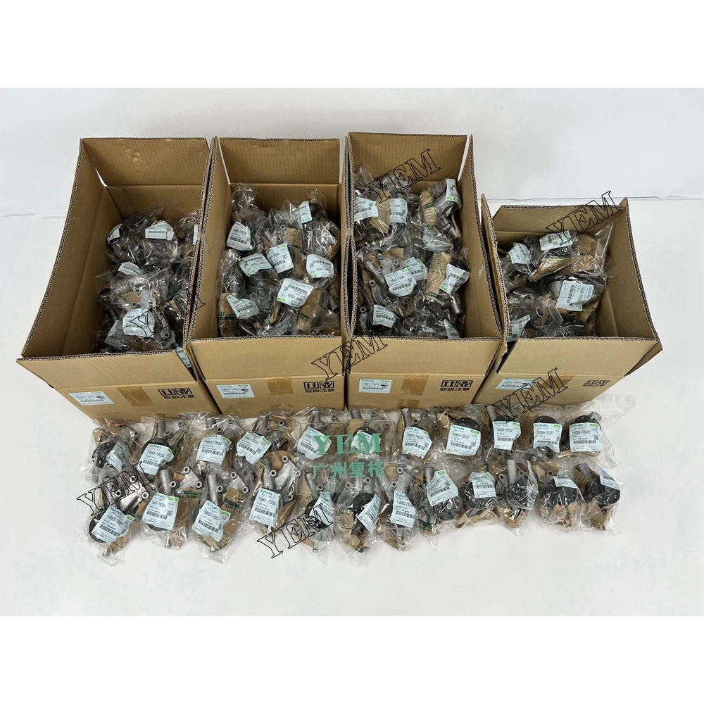 For Kubota D722 Water Pump 19883-73034 19069-73037 Industrial Machinery Spare Parts