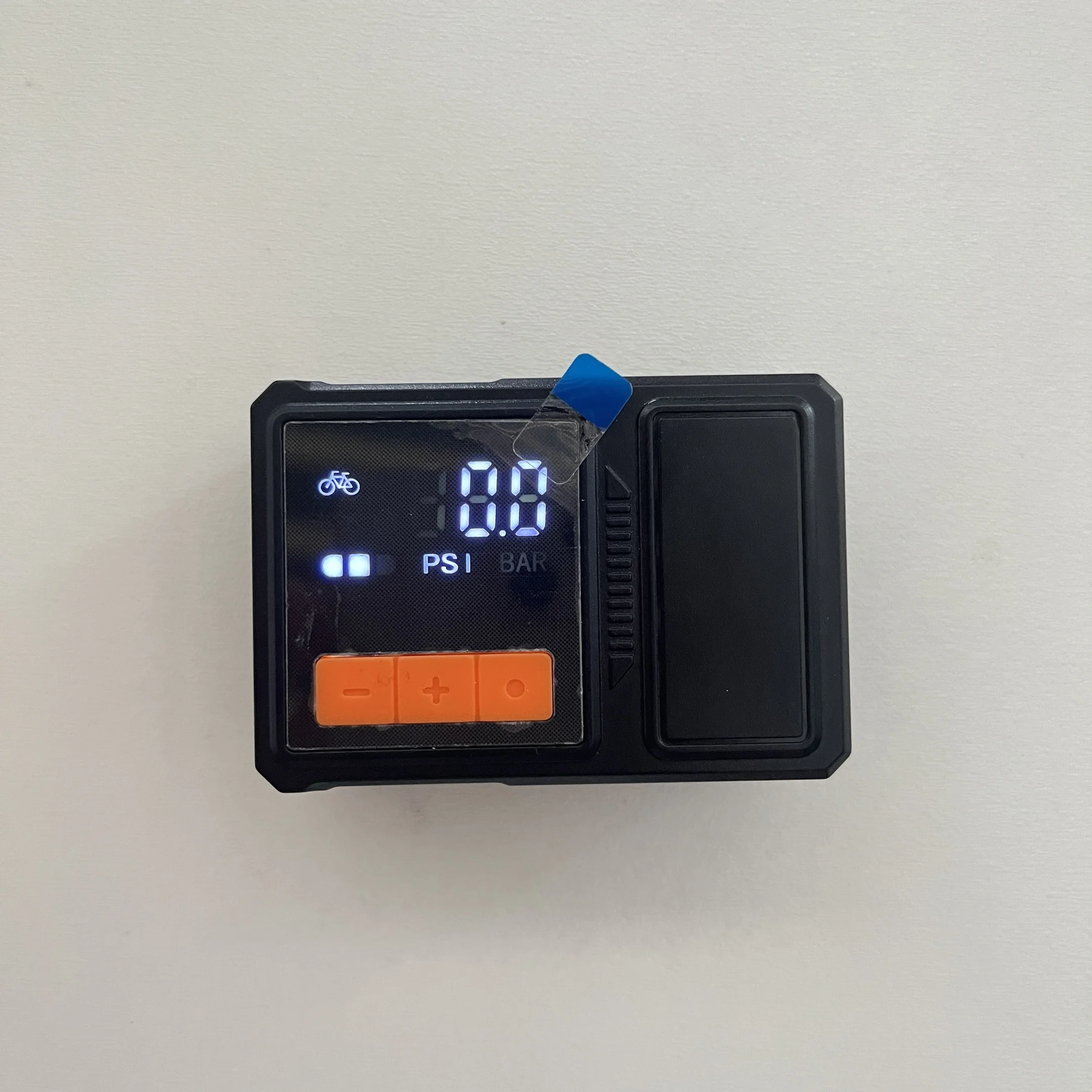 Přímý tovární prodej 1106 Super Mini kompresor s LED osvětlením, napouštění pneumatik pro auto a kolo, Compresor De Aire Inflador De Pneus