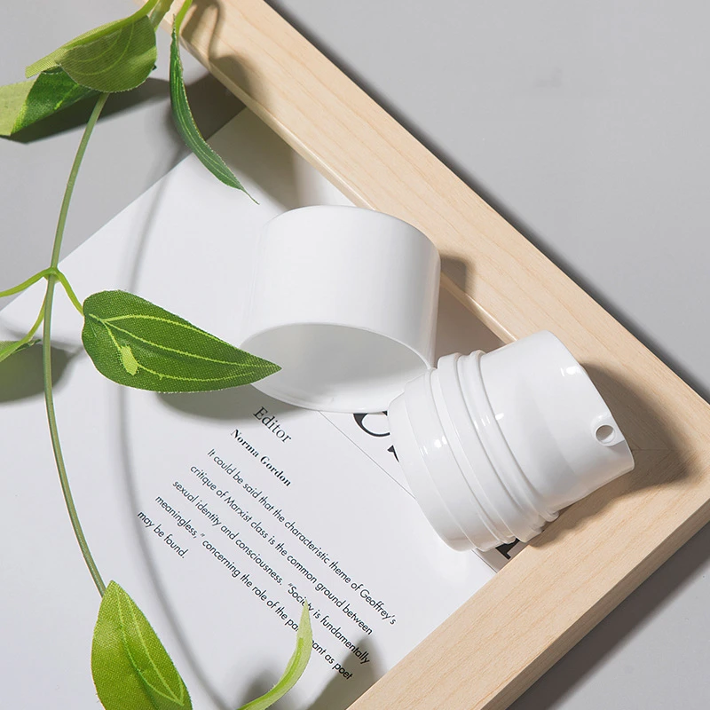 30ml 50ml 80ml 100ml 120ml White Moisturizer Cosmetic Vacuum Packaging Airless Pump Emulsion Bottle With Cap for Makeup