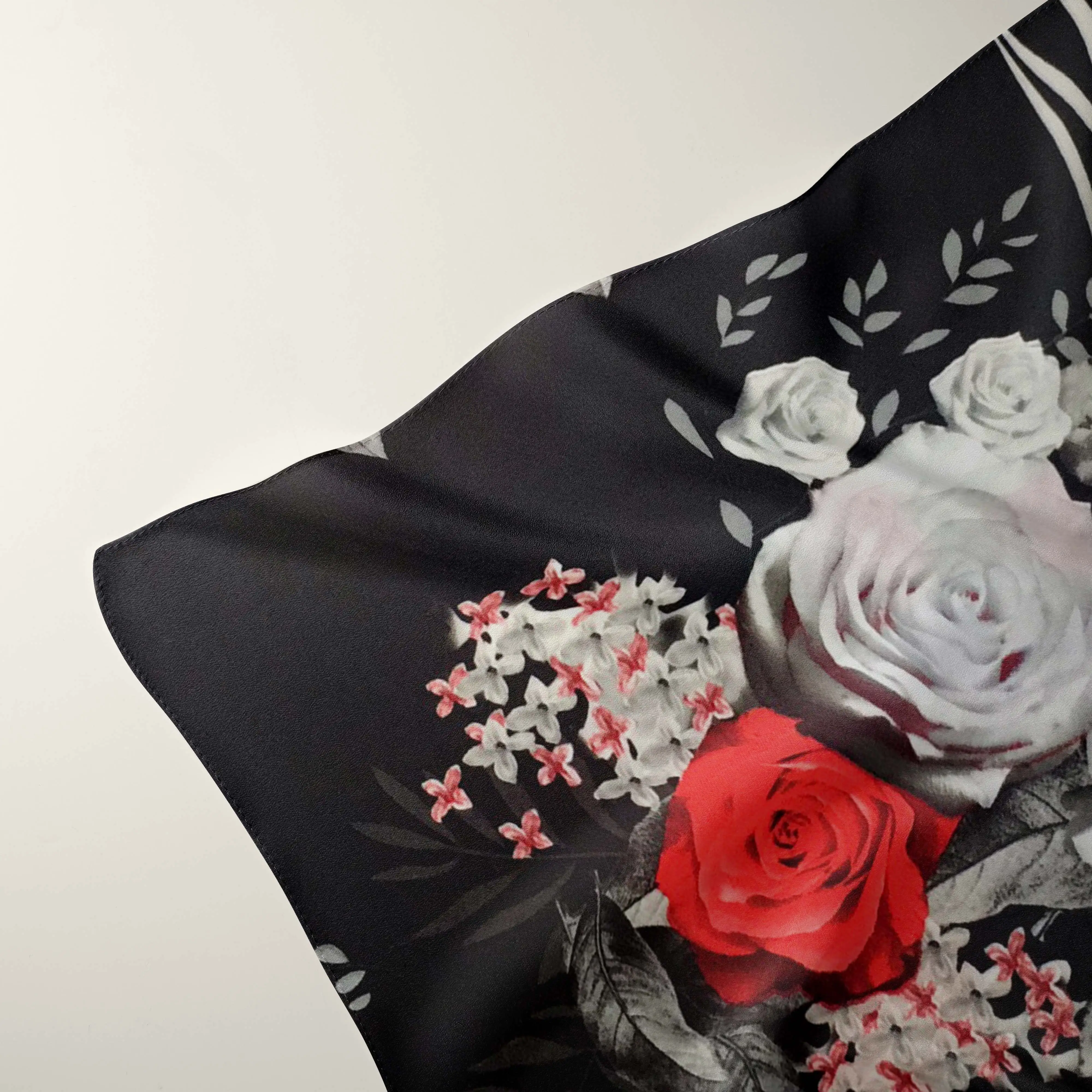 Вискозная ткань с цифровым принтом