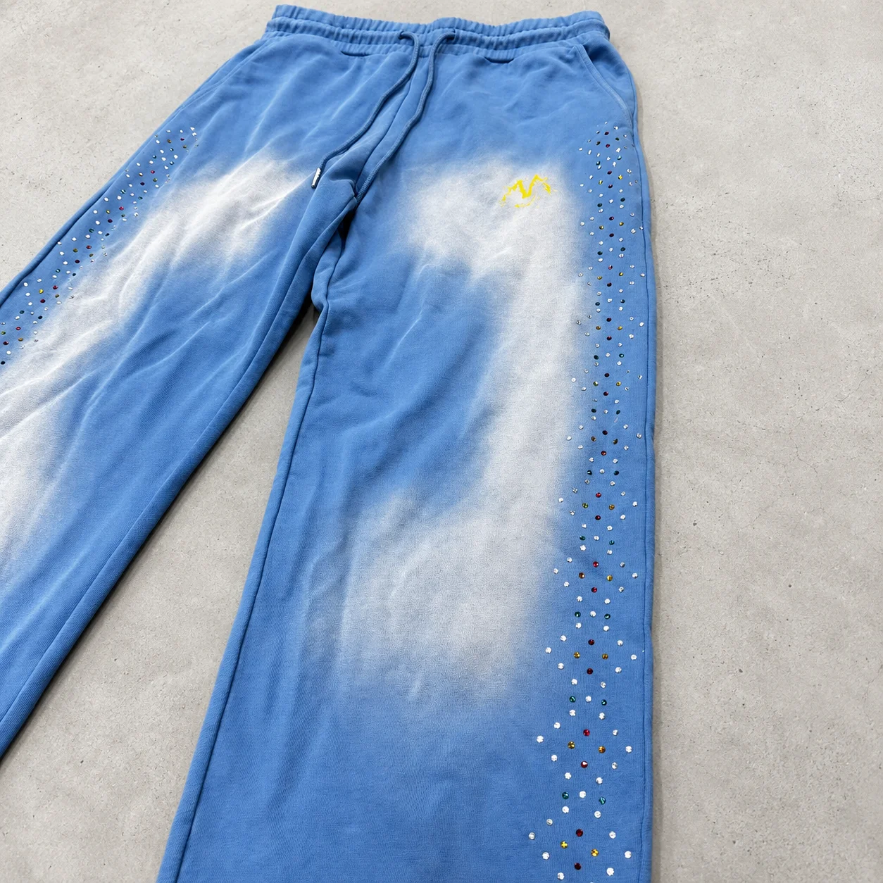 Wholesale Blue Vintage Wash Crystal Studded Drawstring Baggy Wide Leg Casual Urban Relaxed Fit Trousers Custom Men Sweatpants gallery 4