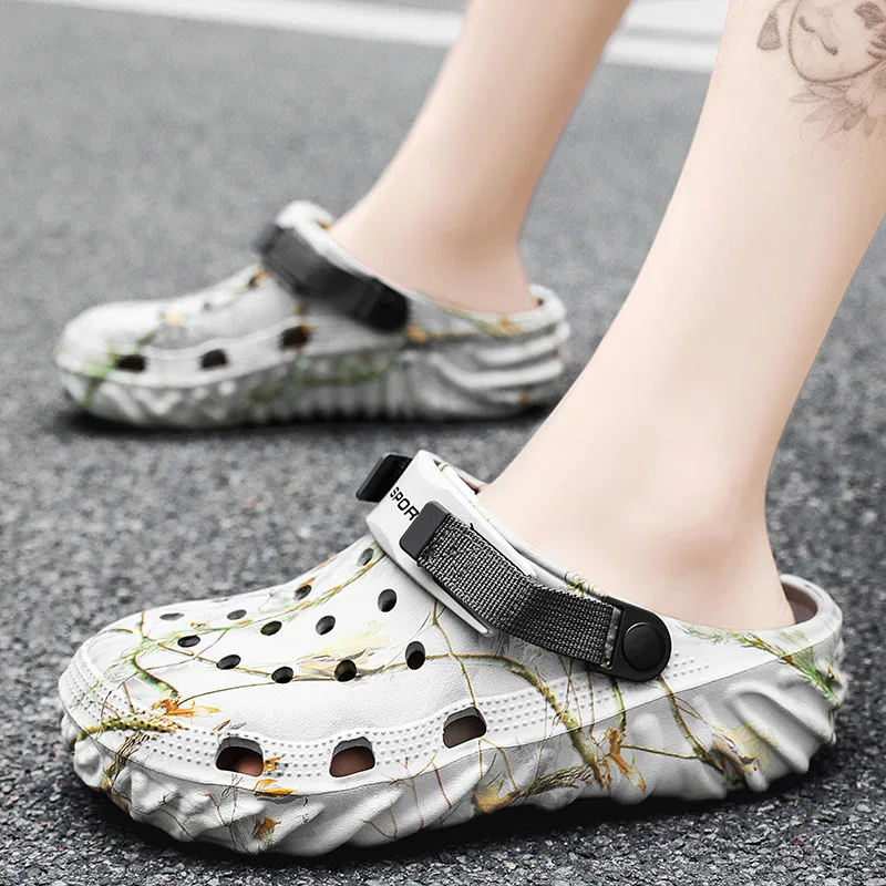 Men's Dual-Use Casual Sandy Slippers Breathable Summer Light Holes Beach Shoes Flat Feature EVA Slip-On for Outdoor Leisure
