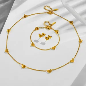Fashionable Exquisite Women's Heart-Shaped Stainless Steel Necklace Bracelet Earrings Set Zircon 18K Gold Plated Wedding Does