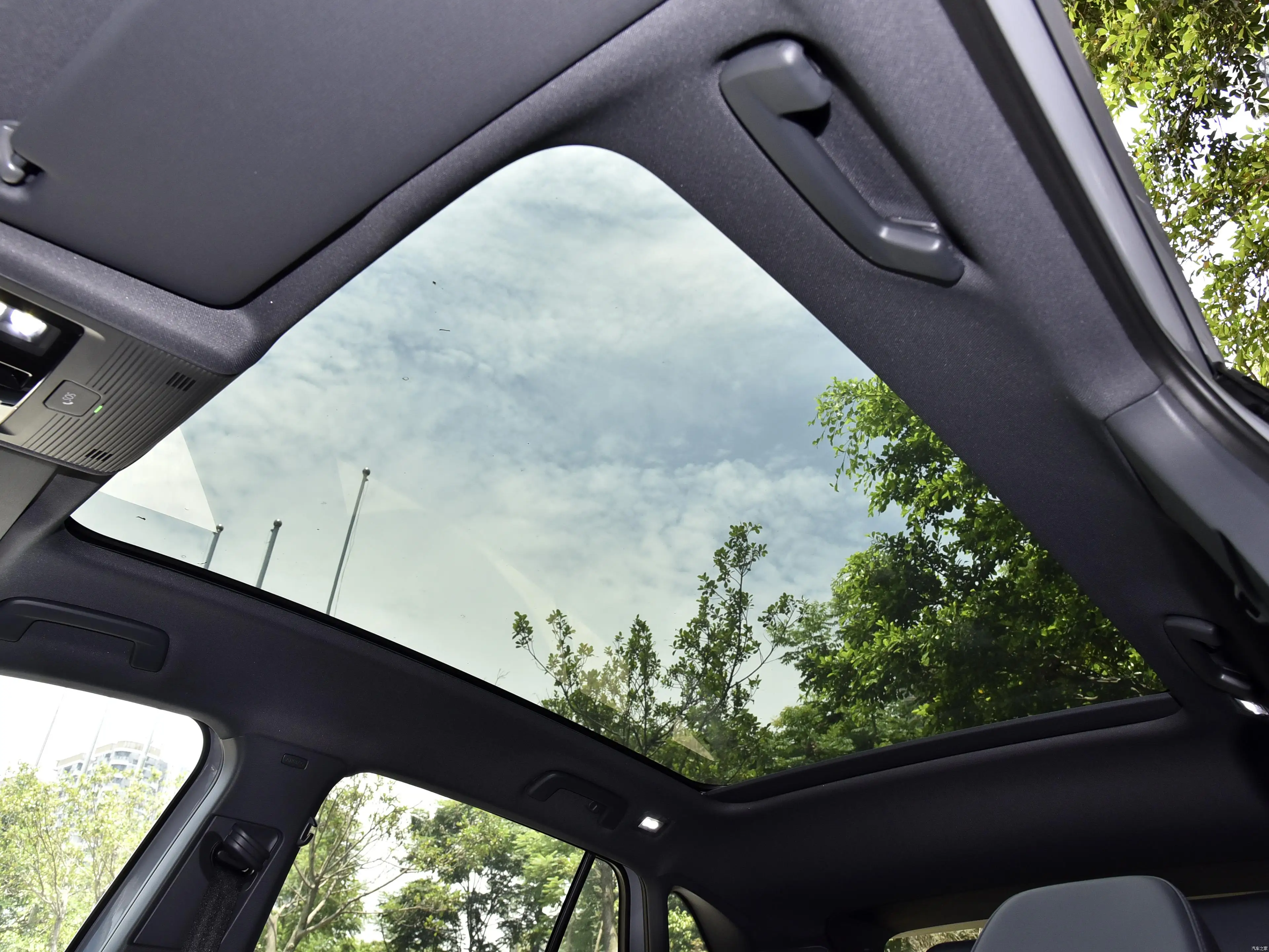 Hot Selling Suv Adult Electric Vehicle Id4 Crozz Pure+ Electric