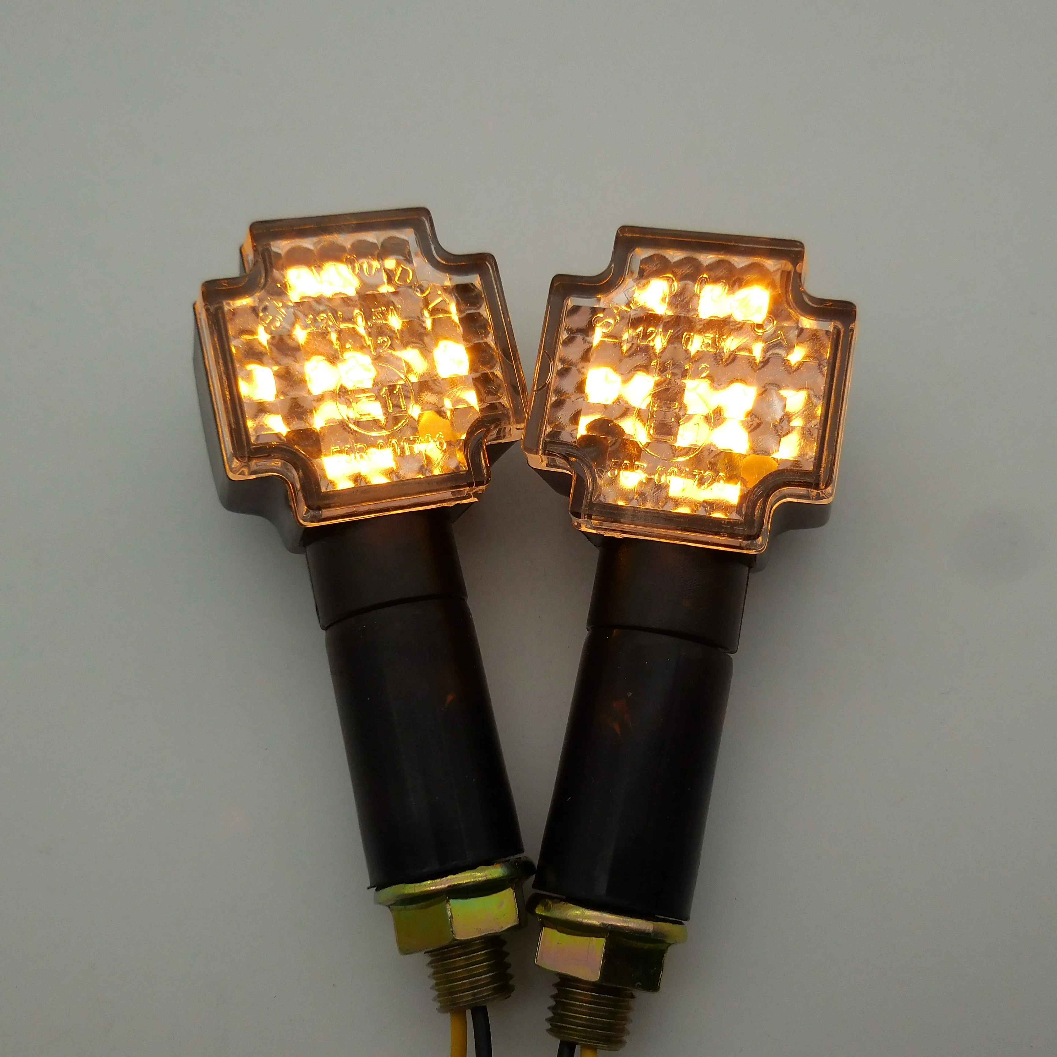 定制摩托车迷你led转向信号灯指示灯灯罩闪灯闪光灯通用转向巡洋舰运动自行车通用转弯指示器 Buy 摩托车转向信号灯 摩托车转向指示灯 车削指标自行车