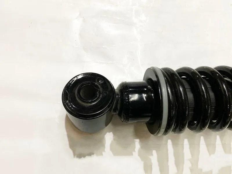 HOWO T5G C7H SITARKフロントショックアブソーバー811W41722-6022