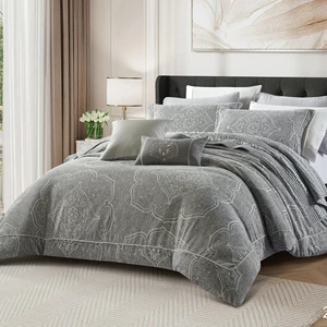 Home Textile Custom Logo New Bedding Design 100% Polyester Jacquard Comforter Sets