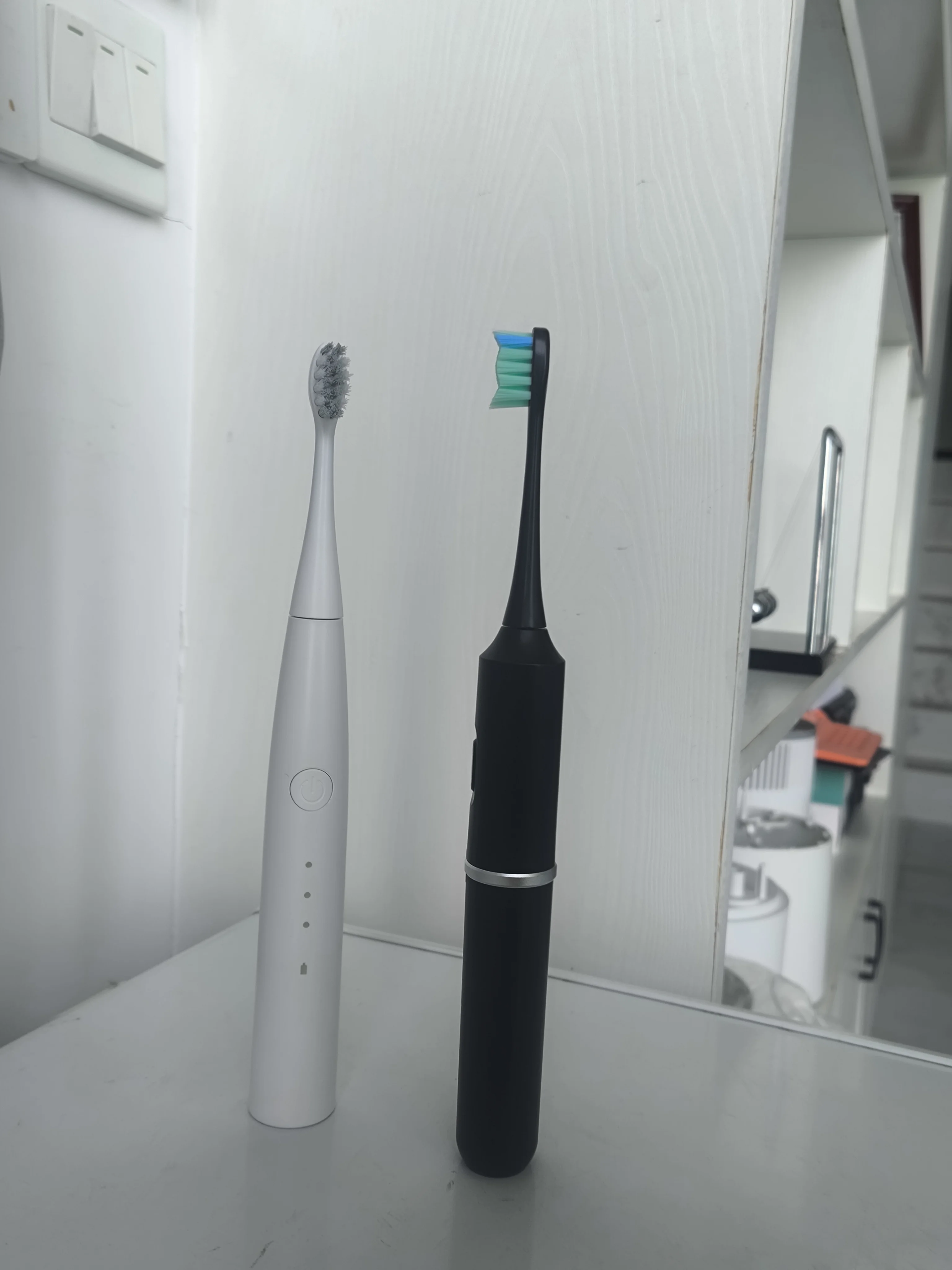 Couple Rechargeable Sonic Electric Toothbrush LED Display Soft Bristles Type-C Charging Travel Box Included for Household Use