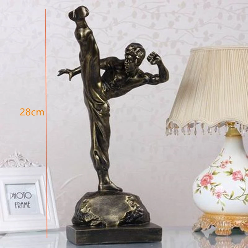 Shunxu Resin Kung Fu Kicking Pose Trophy Martial Arts Award Statue Supplier Wholesale