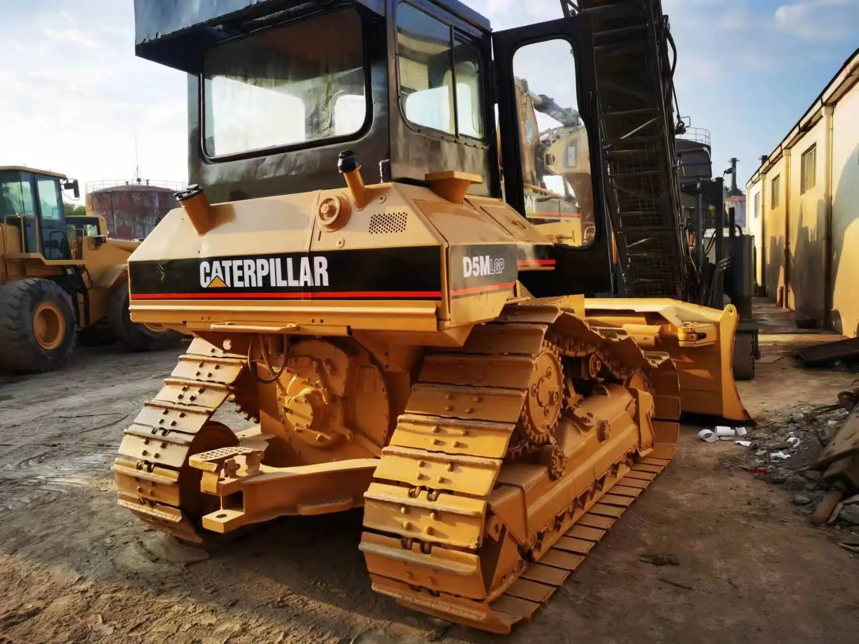 SHANTUI 160HP SD16T Mechanical Bulldozer