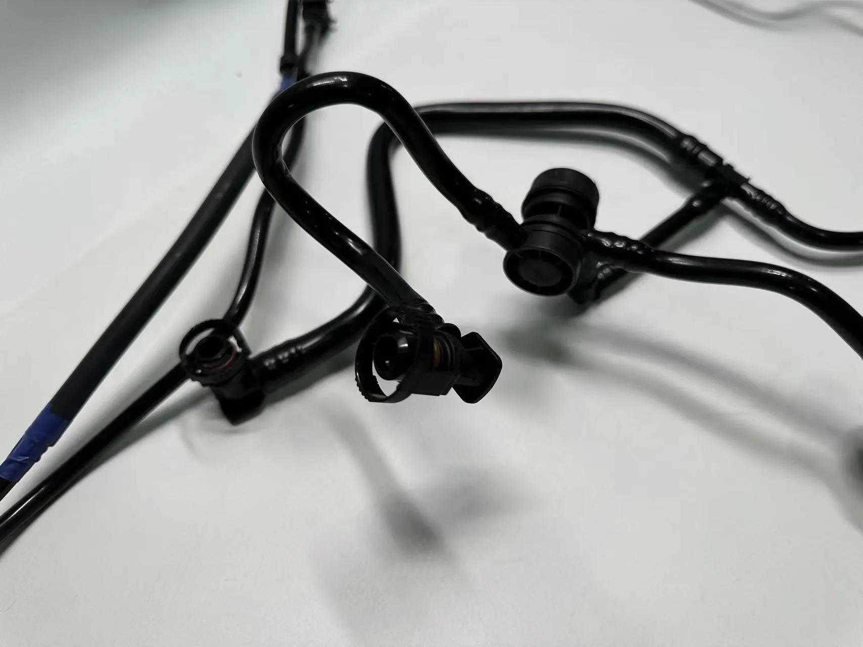 Manufacture Car Fuel Pipe For Lr045109 Lr027894 Lr044012 Land Rover