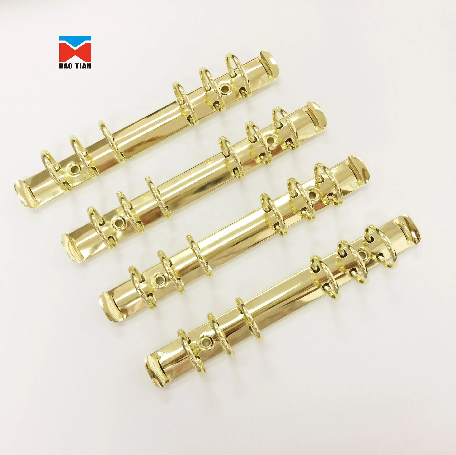 
 Золотистый/никелевый металлический зажим с 6 кольцами  