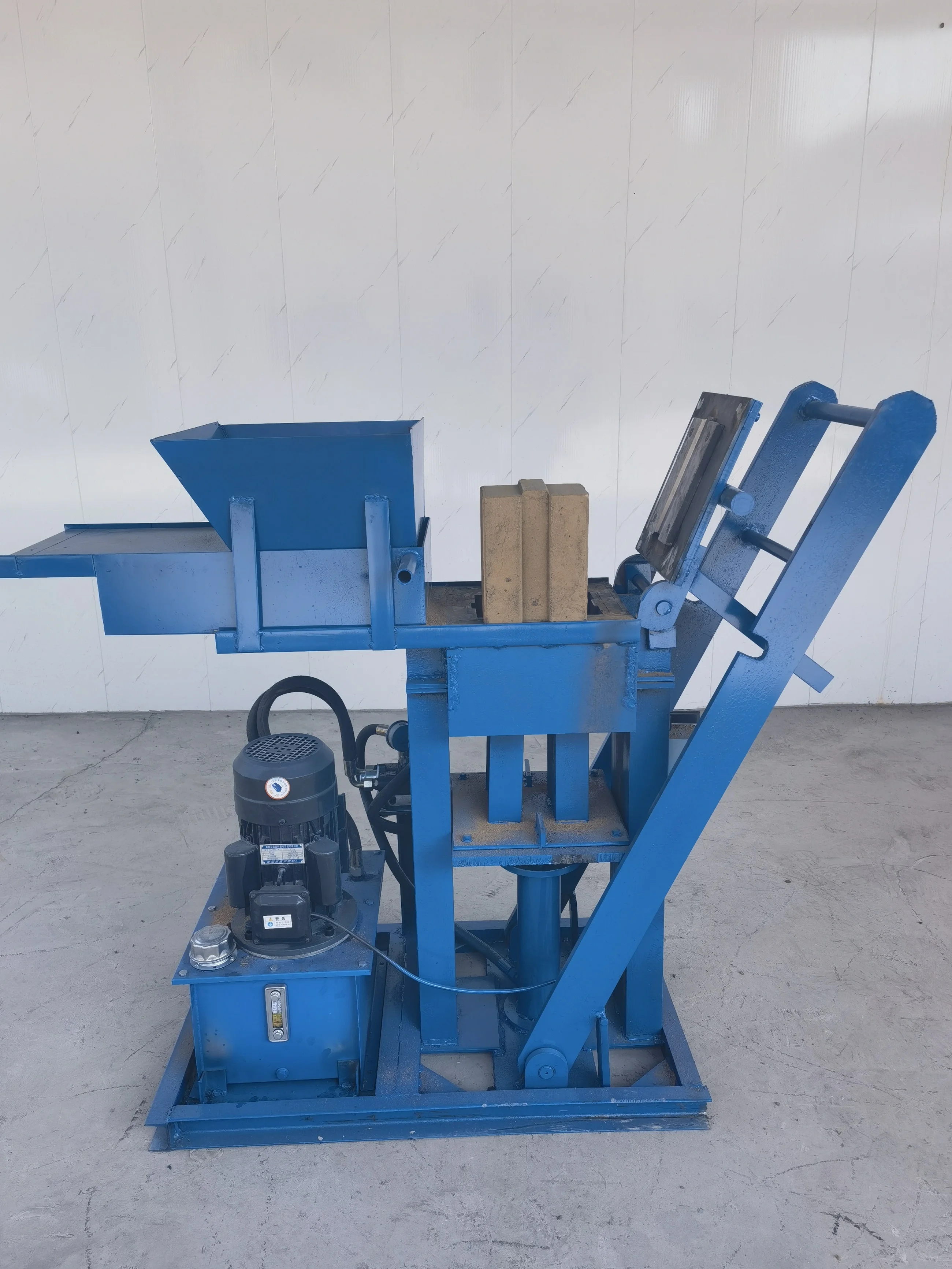Logo Lego Solid Clay Robot Stack Compressed Erth Paver Laying Model Hydraulic Press Brick Making Semi Automatic Machine Price