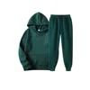 verde negruzco