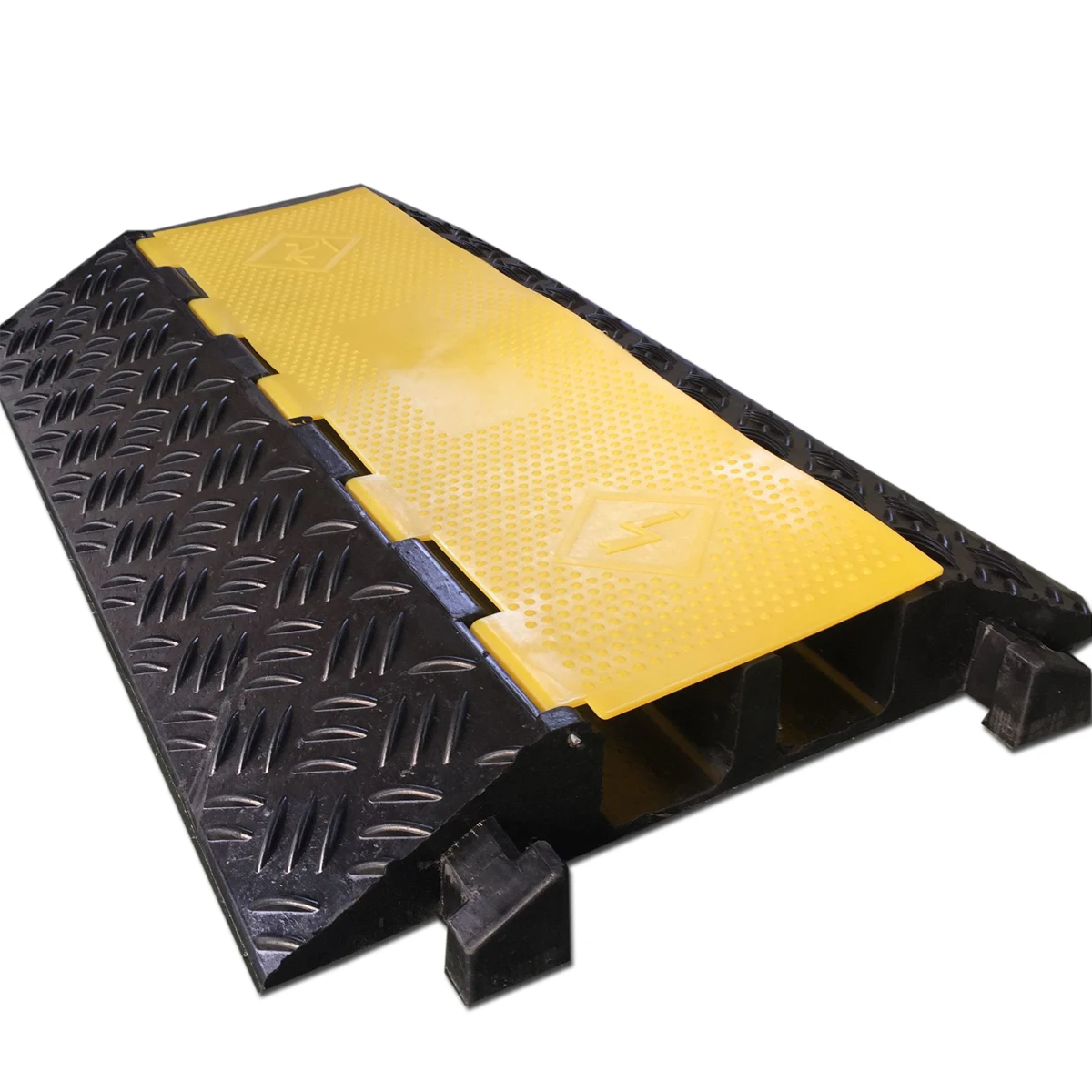 Channel Heavy Duty Outdoor Truck Use Loaded Rubber Road Cable Ramp