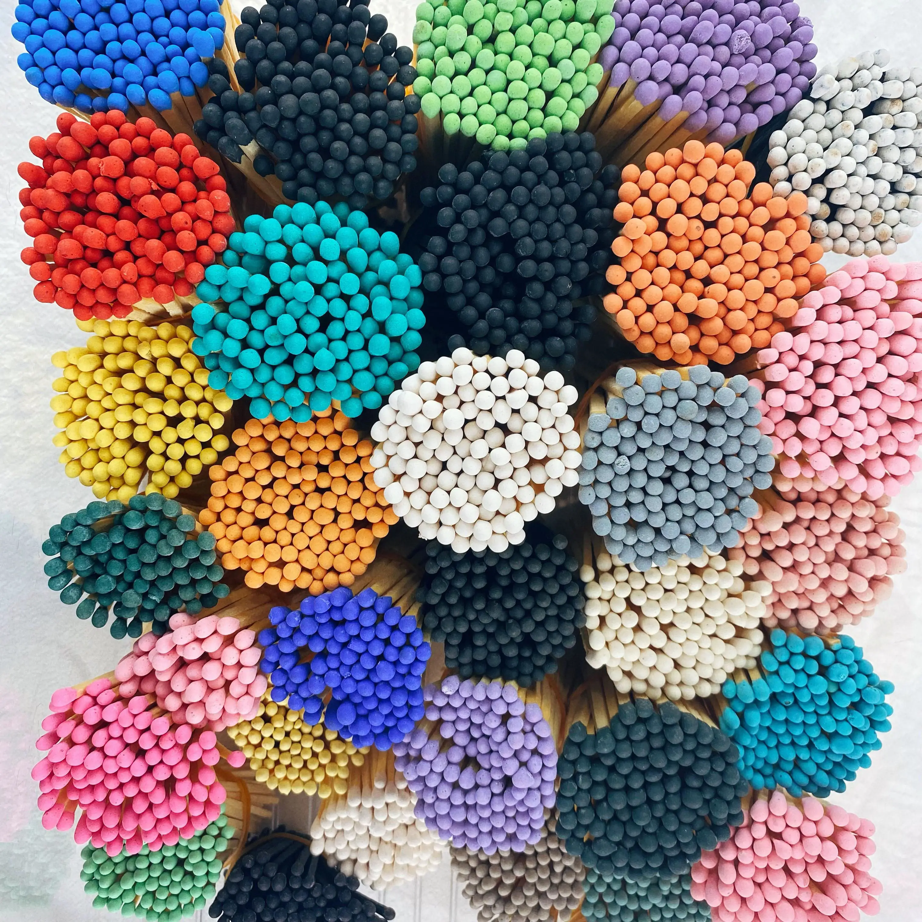 High Quality Matches Factory Color Matchstick Wooden 2-3-4 Inch Safety Stick Colorful in Bulk Custom Luxury Matches for Hotel