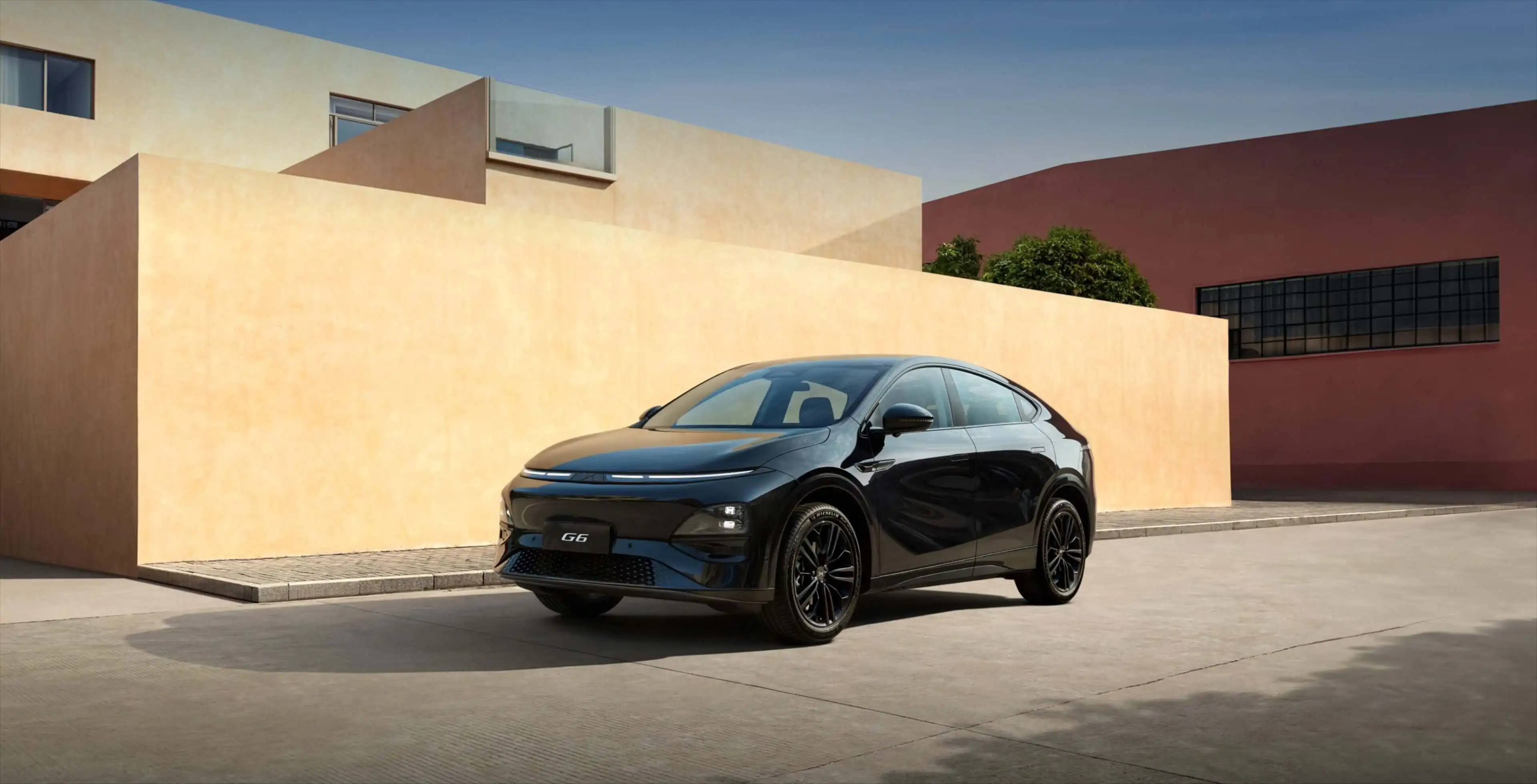 Pure Electric 2024 Chinese EV Cars Xpeng G6 SUV 4WD 700KM