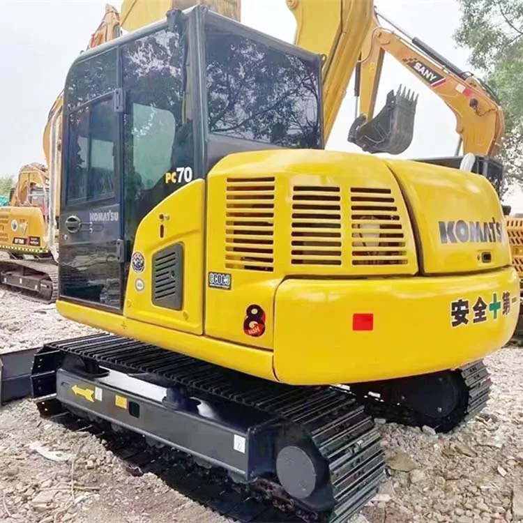 Used Komatsu PC70-8 Excavator with 1400 Working Hours 6500KG Operating Weight and 0.3m³ Bucket Capacity