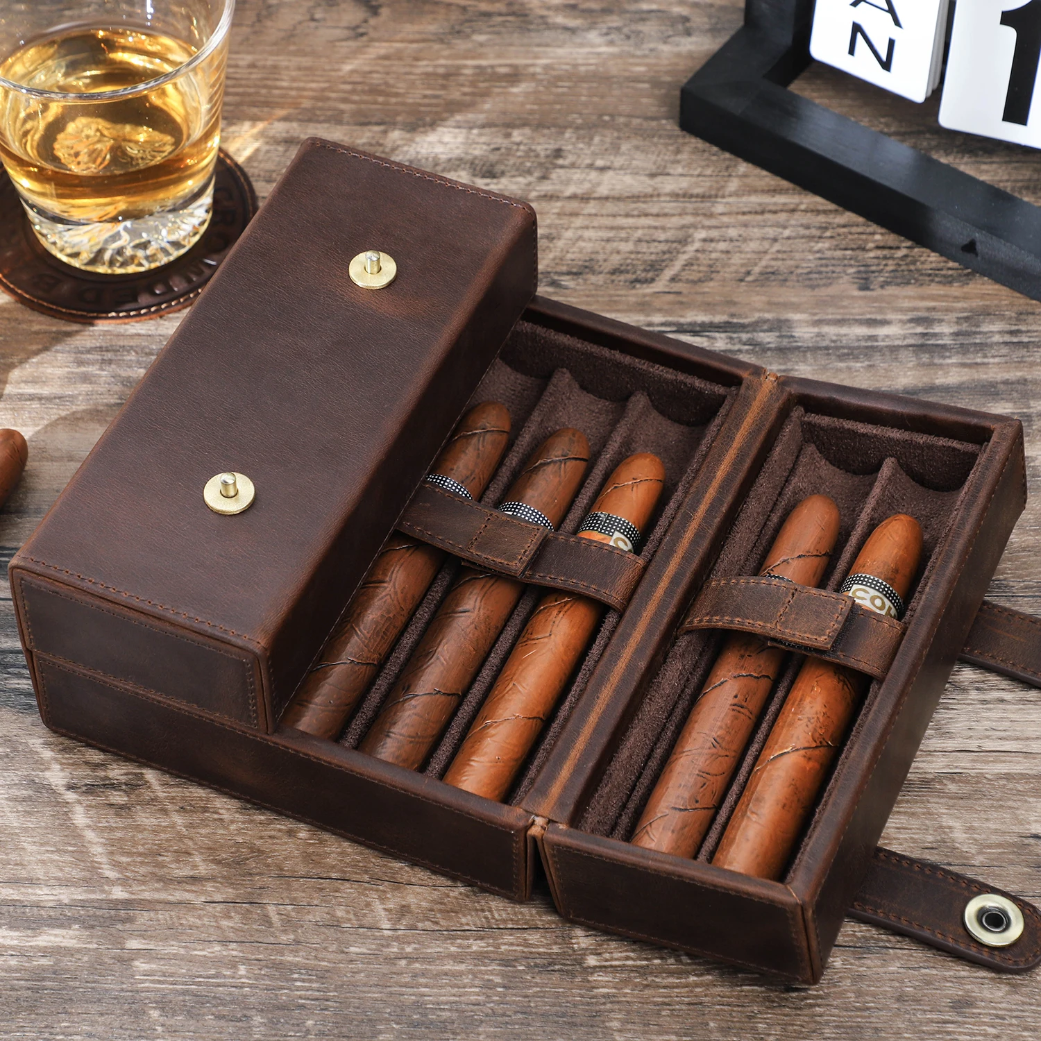 Custom Coffee Color Leather Cigar Humidor 7 Slot Portable Travel Cigar Case with Moisturizing Agent Slot