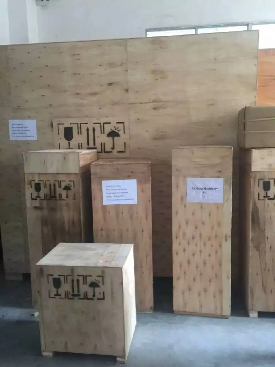 
Косметический вакуумный гомогенизирующий смеситель с эмульгирующим баком для крема, лосьона, мазь, геля 