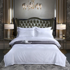 Luxury 100% Cotton Jacquard 300 Thread Count 60s Four-Piece Bedding Cover Set Fitted Flat White Bed Sheet for 5-Star Hotel