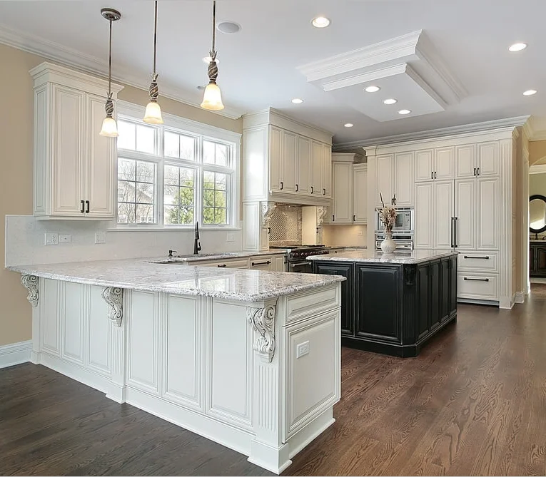 White Classic Style Kitchen Cabinet Solid Wood Kitchen Cabinet With Island Set details