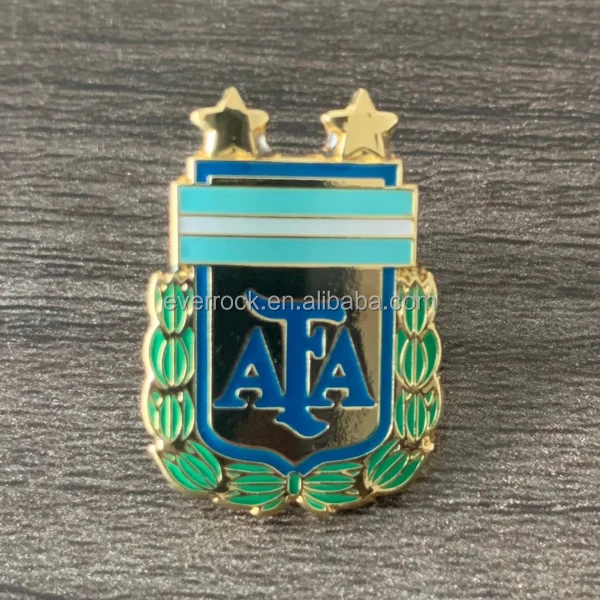 Rare Vintage pin badge ARGENTINA CLUB ATLETICO PLATENSE FOOTBALL CLUB CAP  enamel