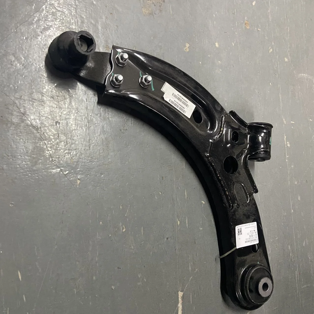 10228100 10228200 Right and Left side Front Lower control