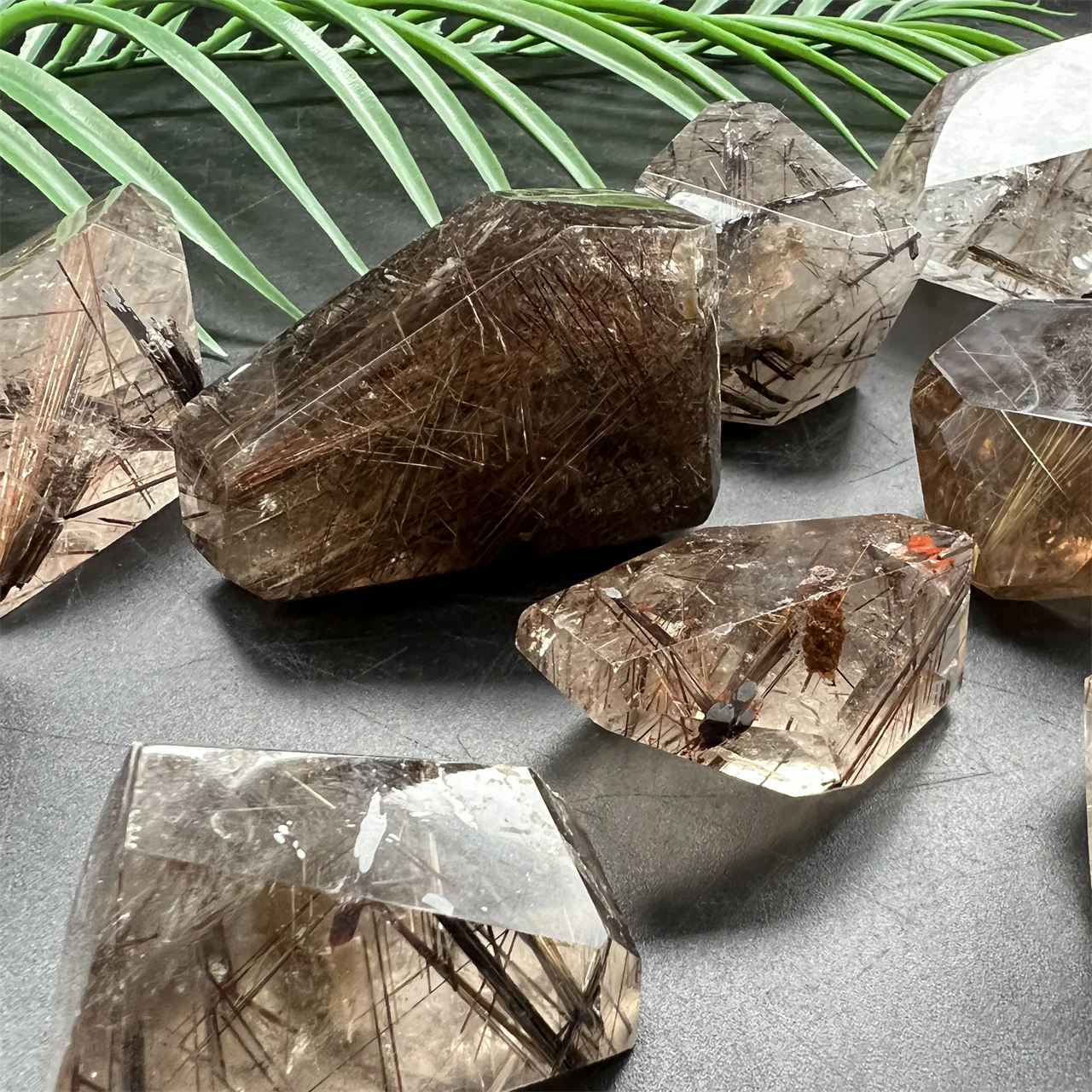 天然銅ルチル型石英結晶フリーフォームヒーリング生銅ルチル型石英