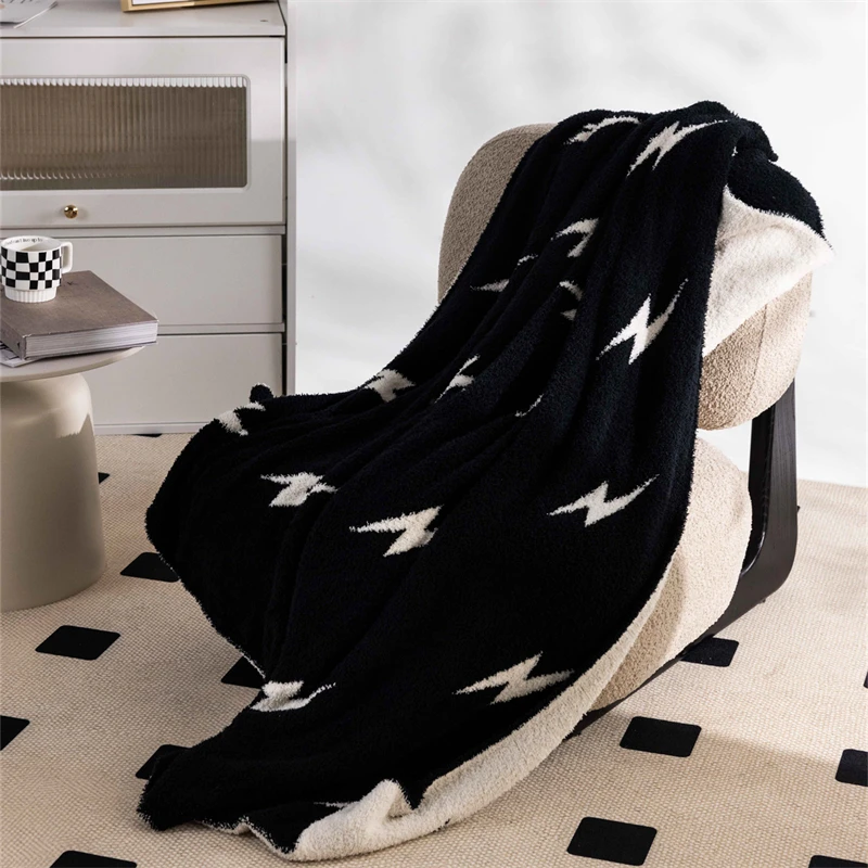 LN Lightning Pattern Warm Soft Plush Decorative 100% Polyester Knitted Throw Blanket Home Office supplier