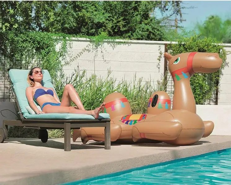 Géant Flotteur Gonflable Chameau Pour Piscine/plage - 8,5 Pieds (2,6m) - Couleurs Or, Rouge, Bleu - Pour Adultes - Marque Play Day