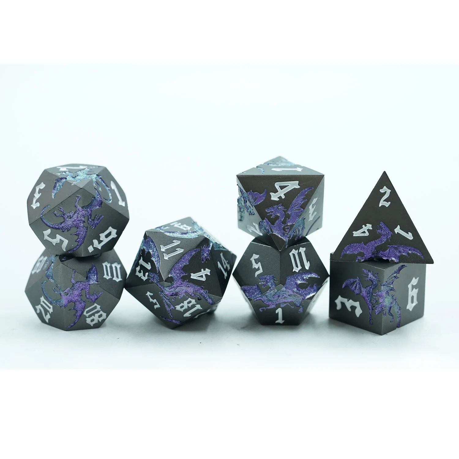 Yeni 7'lik Ejderha Polihedral RPG Zar Seti El yapımı DND Oyunu İyi Fiyata Çinko Alaşım Metalinden Yapılmıştır