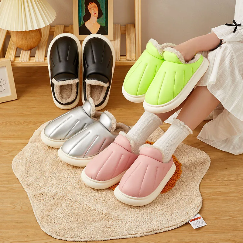 Zapatillas de mujer 2020 Nueva Fashio suelas gruesas de gran tamaño con  tacón sandalias planas zapatos femeninos One-Word hueco deseo - China La  mujer y la Sandalia Sandalia Sandalia de lujo precio