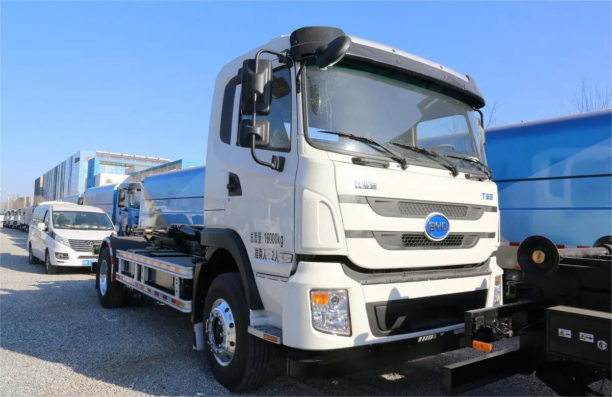 Byd 6x4 Electric Cargo Truck 10 Ton Heavy Duty Customized Trucks For ...