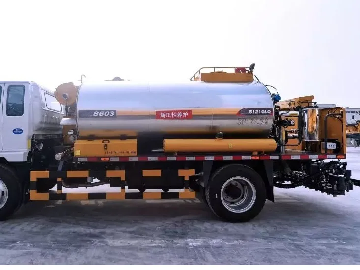8cbm Asphalt Distributor Machine XLS803