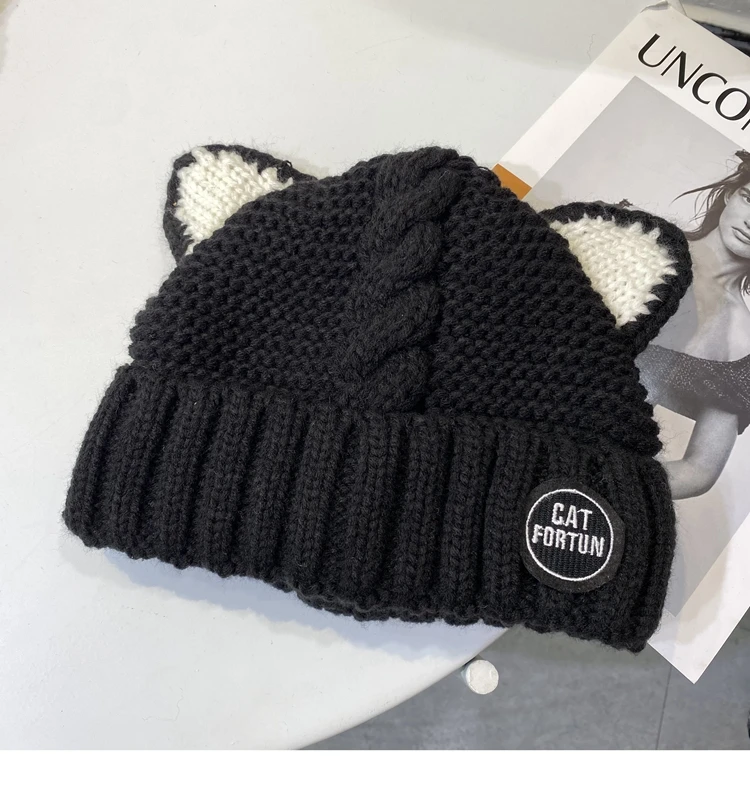 Custom cartoon cute kawaii knitted hat with cat ears winter fleece warm wool knitted beanie hat