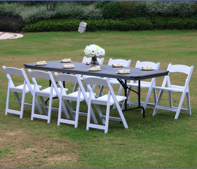 Wholesale Outdoor Garden White Padded Wimbledon Folding Resin Chair For