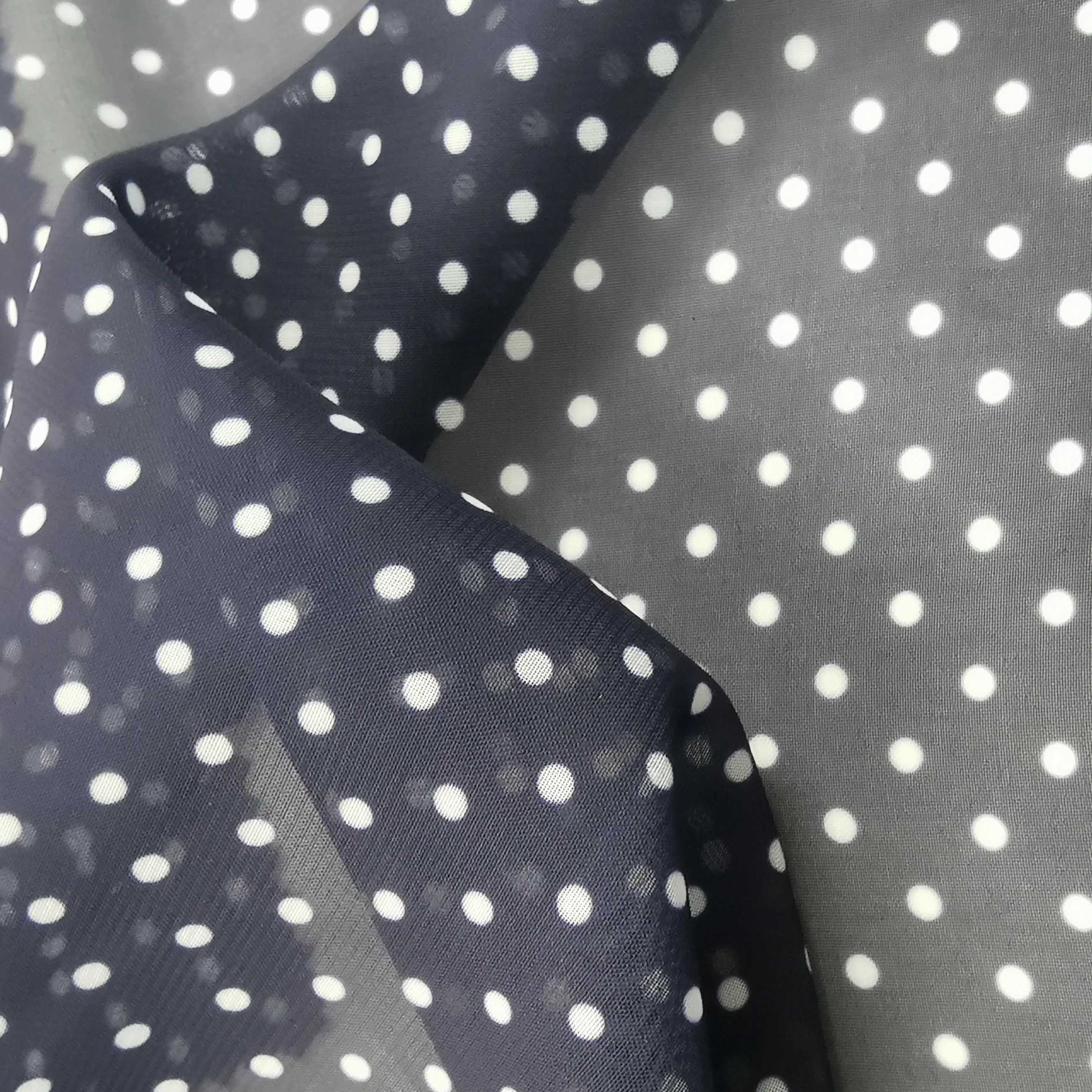 kain chiffon polka dot