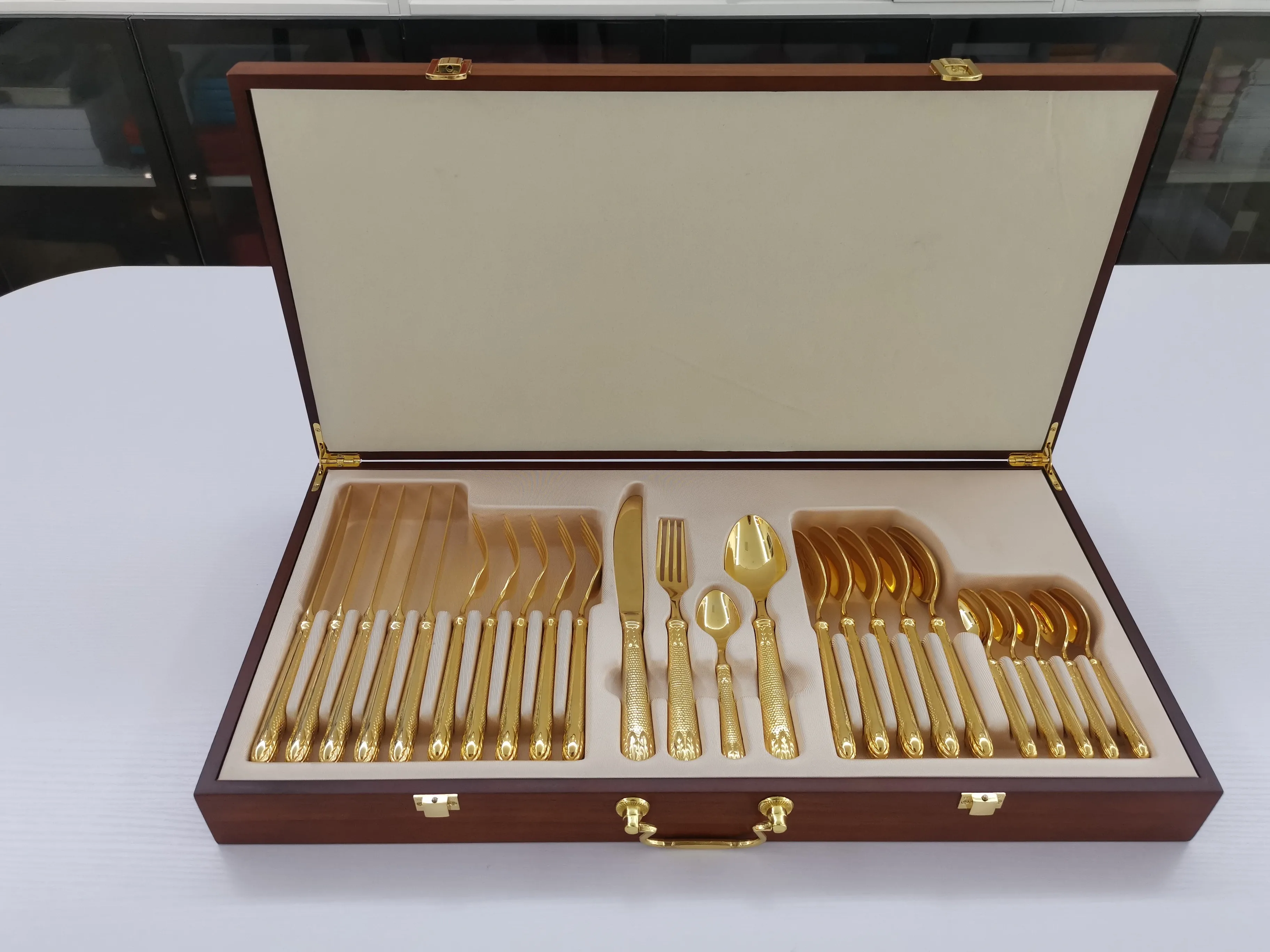 Luxusní nádobí z nerezové oceli & vidlice 24k zlaté příbory 6