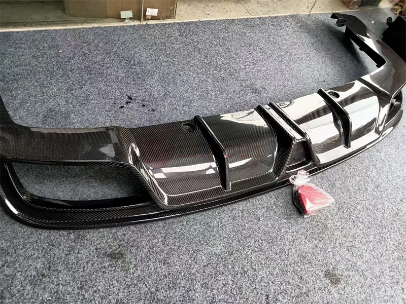 Difusor Traseiro para Maserati Quattroporte foto 3