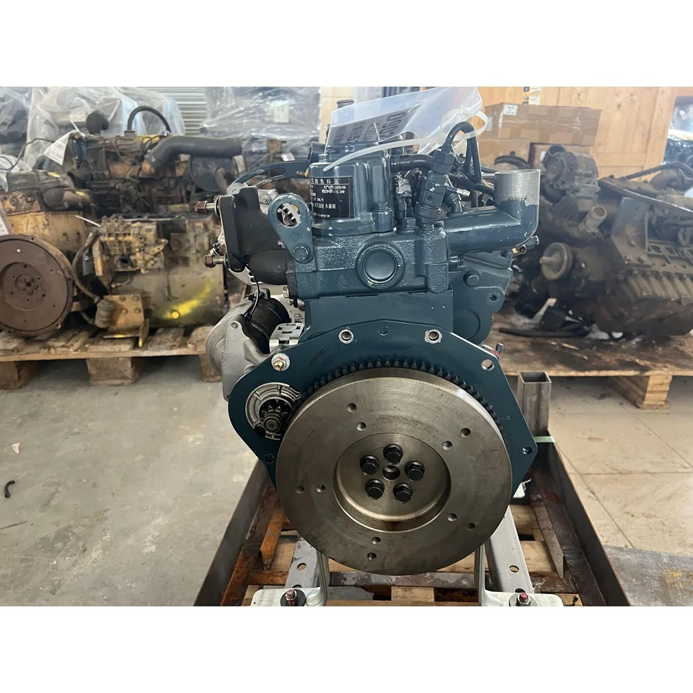 D902-EF04 Complete Engine Assembly 4LQ6244 3000RPM 15.3KW Fit for Kubota Engine 2