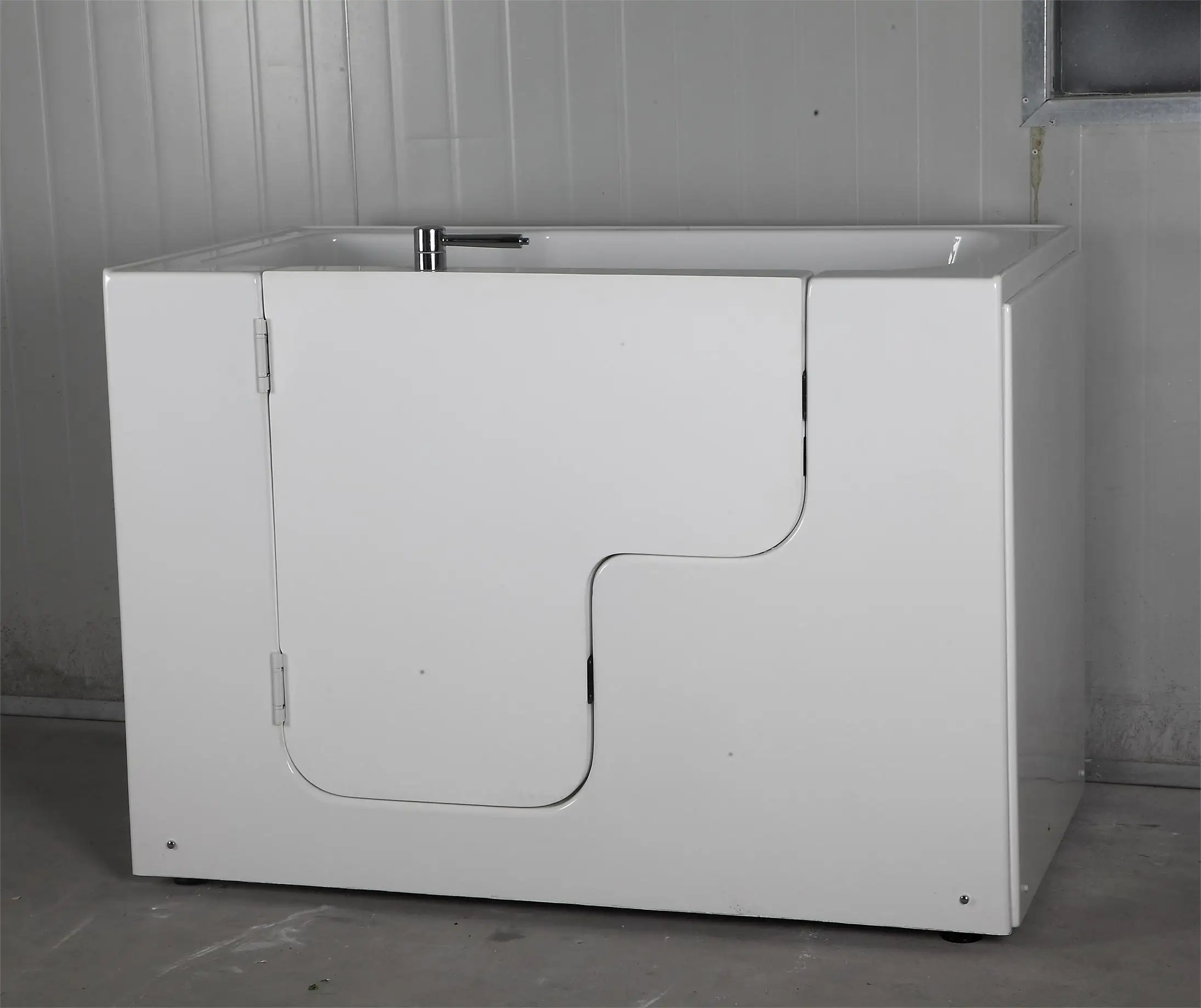 SL9116(00) FRP Walk In Bathtub manufacture
