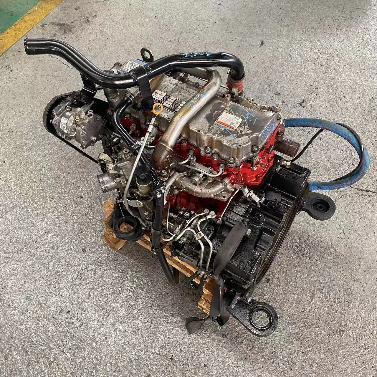 J05E Genuine Second Hand Engine  Assembly  Direct Injection for  KoBelco Excavators  Japan Hino