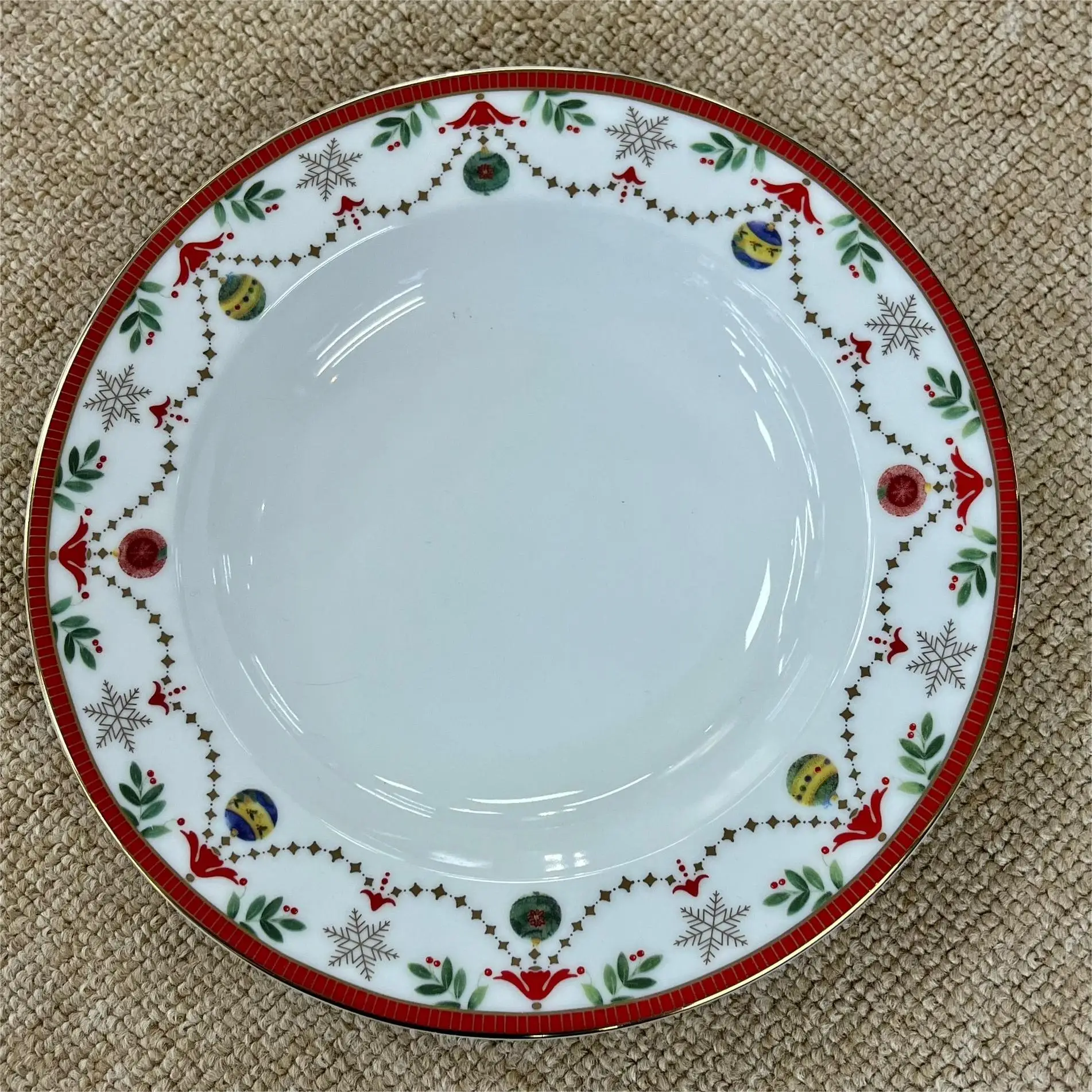 Ceramic Promotion Holiday Dish Plate Set for Dinners and Parties supplier