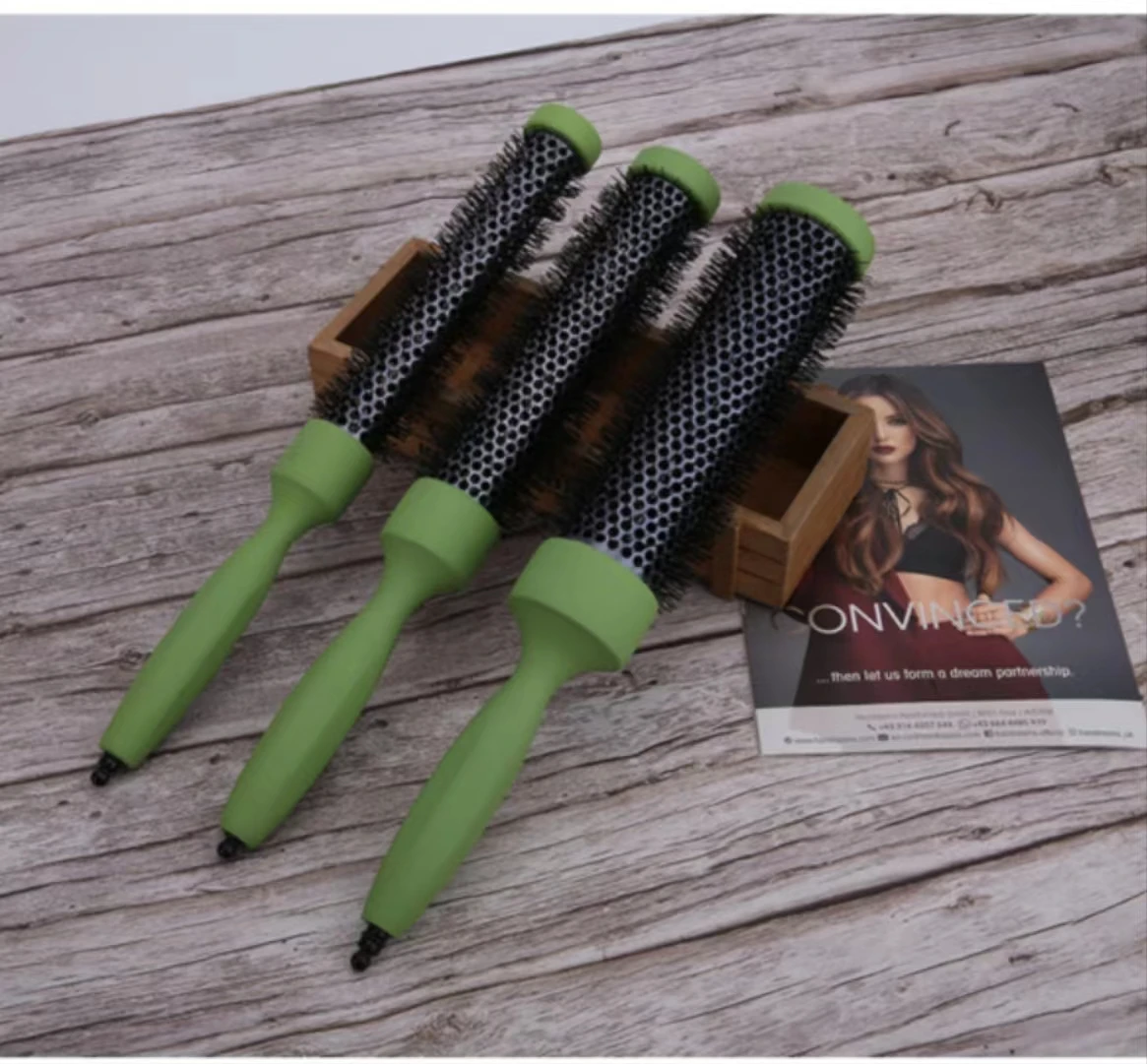 Green Salon Ceramic Round Brush Heat Resistant Nylon Wooden Handle