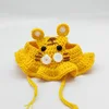 Gorra de tigre amarillo