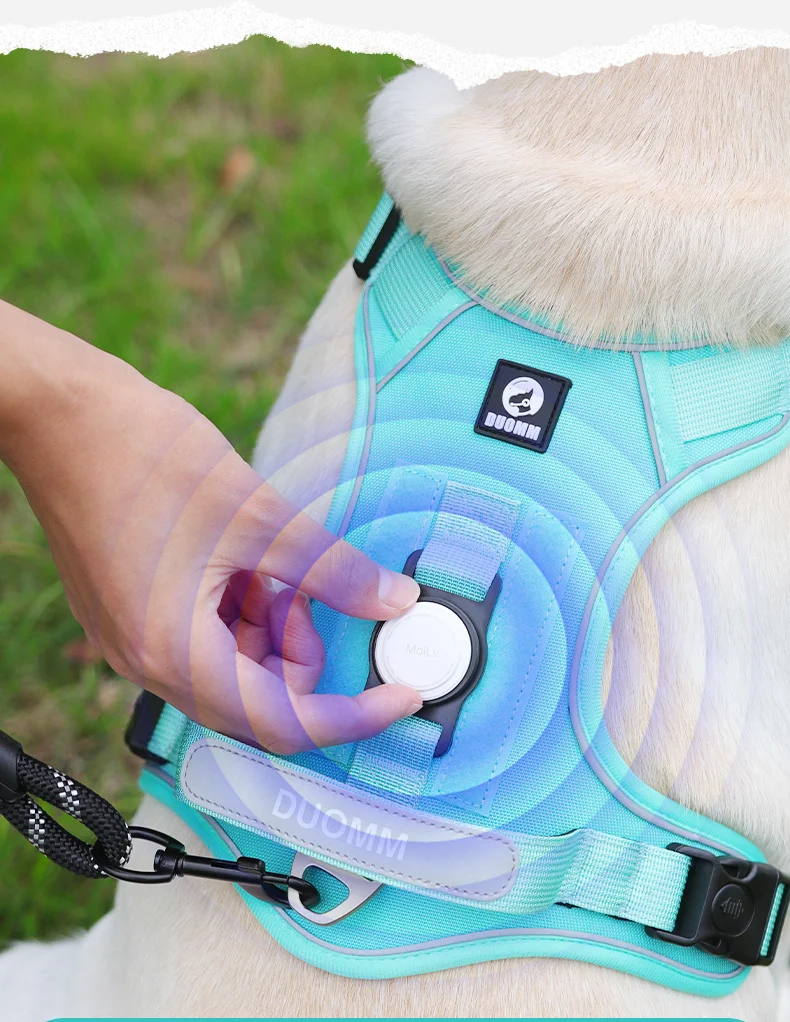 Medium Large Dog Vest Harness Breathable Nylon 1680D Oxford Cloth Reflective Handle Dog Harness with Air Tag Holder