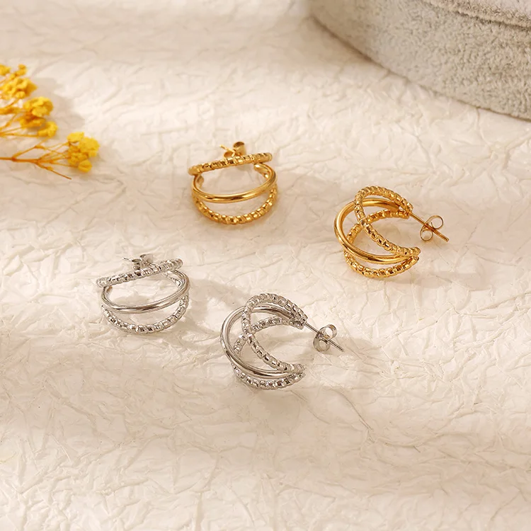 Simple Design 14k Gold Double Piercing Huggies Hoop Earrings for Women Geometry Dainty Studs Fashion Jewelry Gift