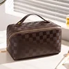 Pillowcase (brown checkered)