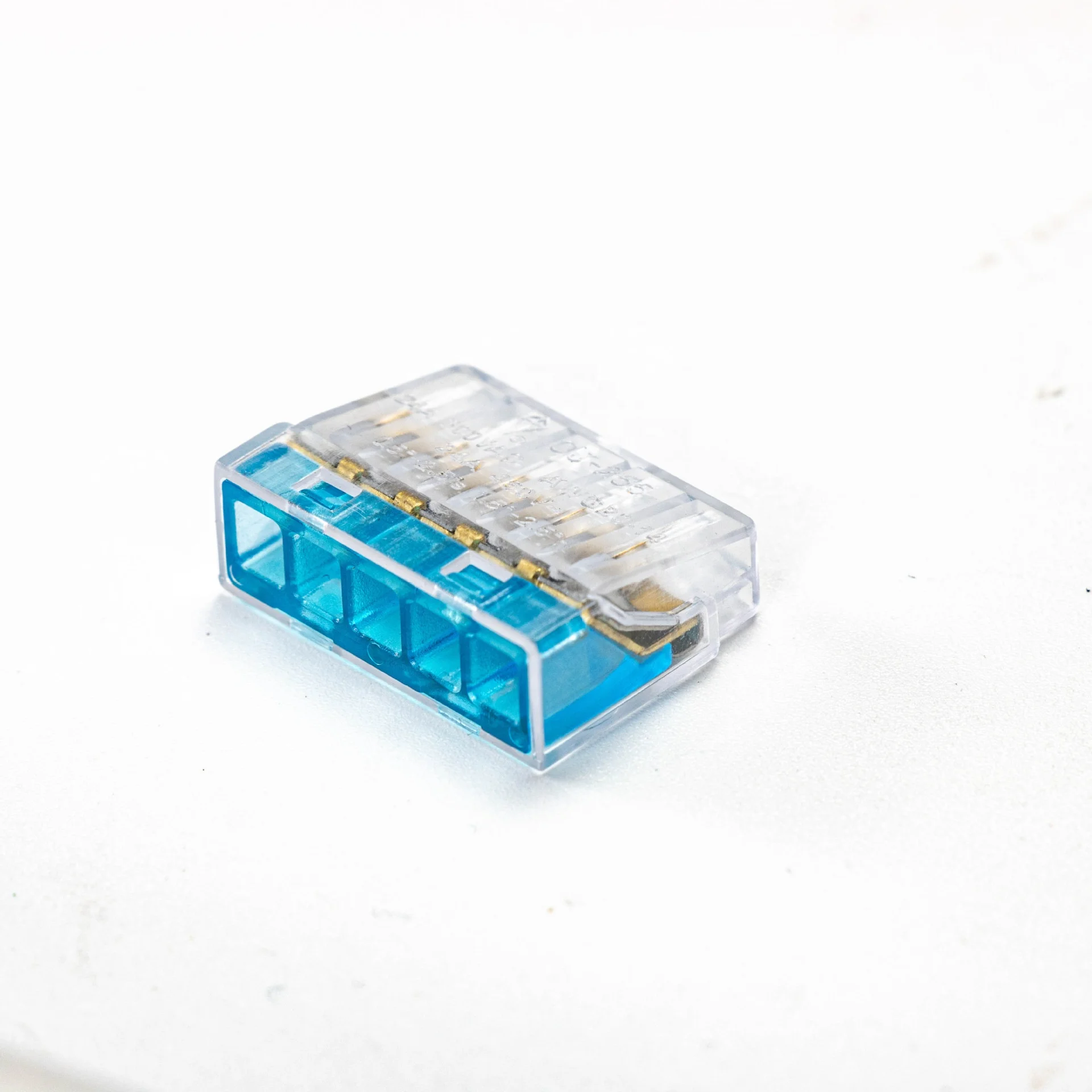 Quick Push in Wire Connector Terminal Blocks 4-Pin Design for Efficient Quick Electrical Connections